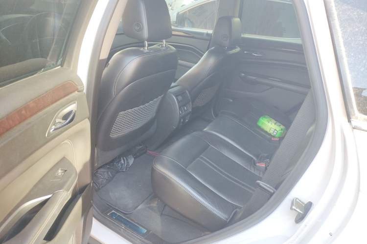 Used Cadillac SRX 2014 3.0L Luxury Model Left Rear Seat