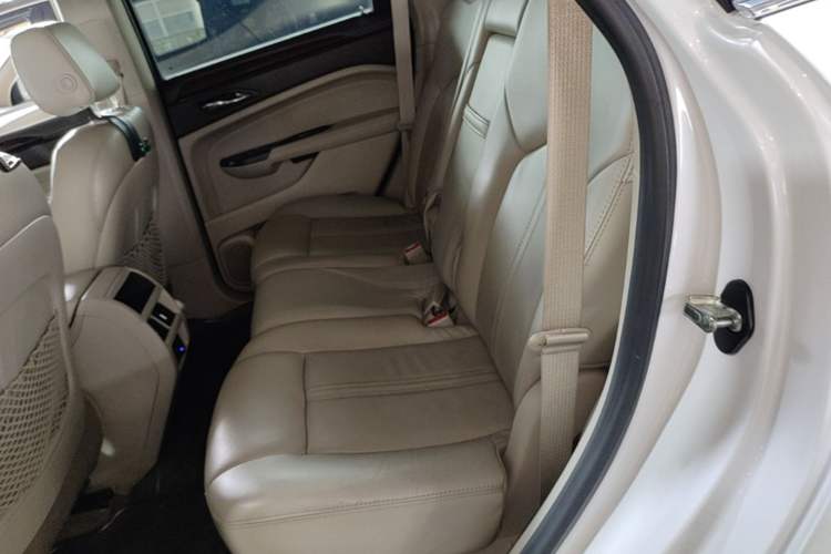 Used Cadillac SRX 2014 3.0L Elite Model Left Rear Seat