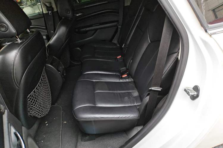 Used Cadillac SRX 2014 3.0L Comfort Model Left Rear Seat