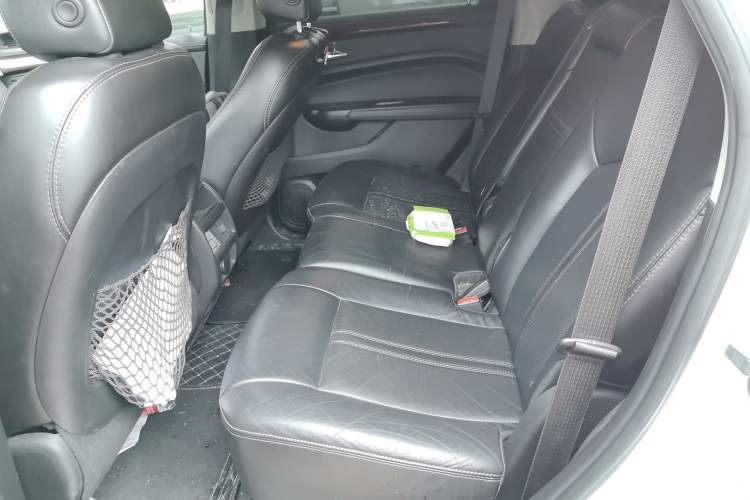 Used Cadillac SRX 2014 3.0L Luxury Model Left Rear Seat