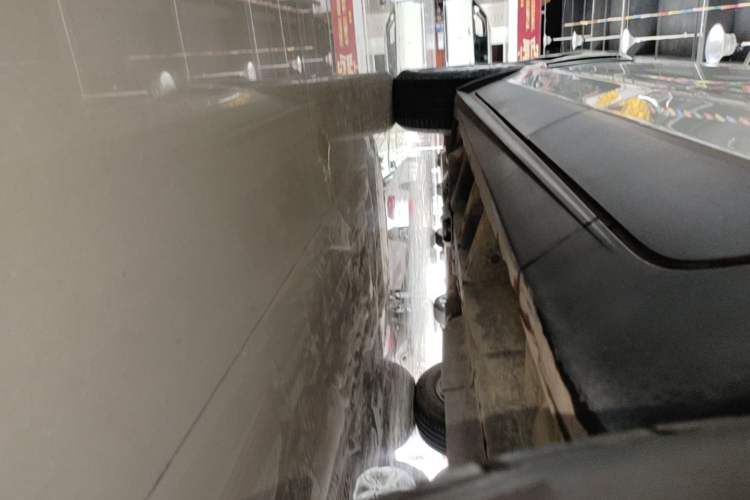Used Cadillac SRX 2014 3.0L Elite Model Left Side Sill