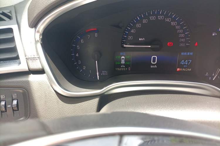 Used Cadillac SRX 2014 3.0L Elite Model Odometer Close Up