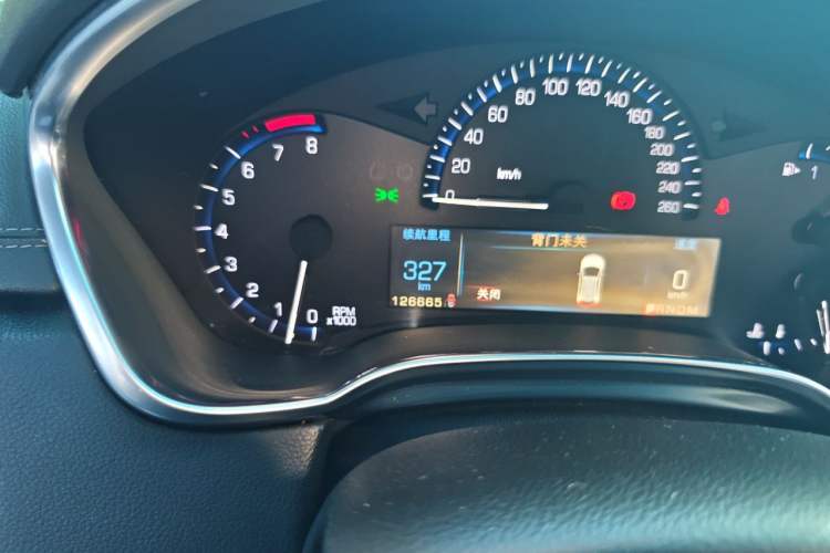 Used Cadillac SRX 2014 3.0L Comfort Model Odometer Close Up