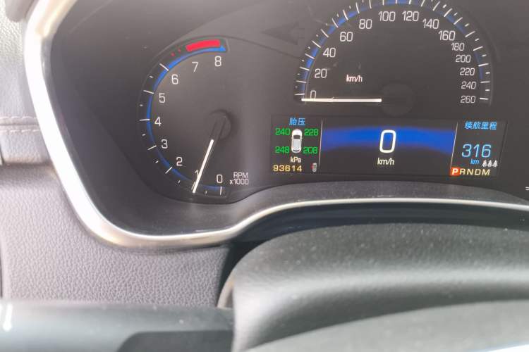 Used Cadillac SRX 2014 3.0L Comfort Model Odometer Close Up