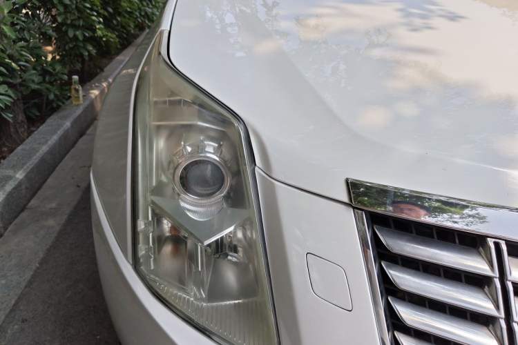 Used Cadillac SRX 2014 3.0L Elite Model Right Front Headlight