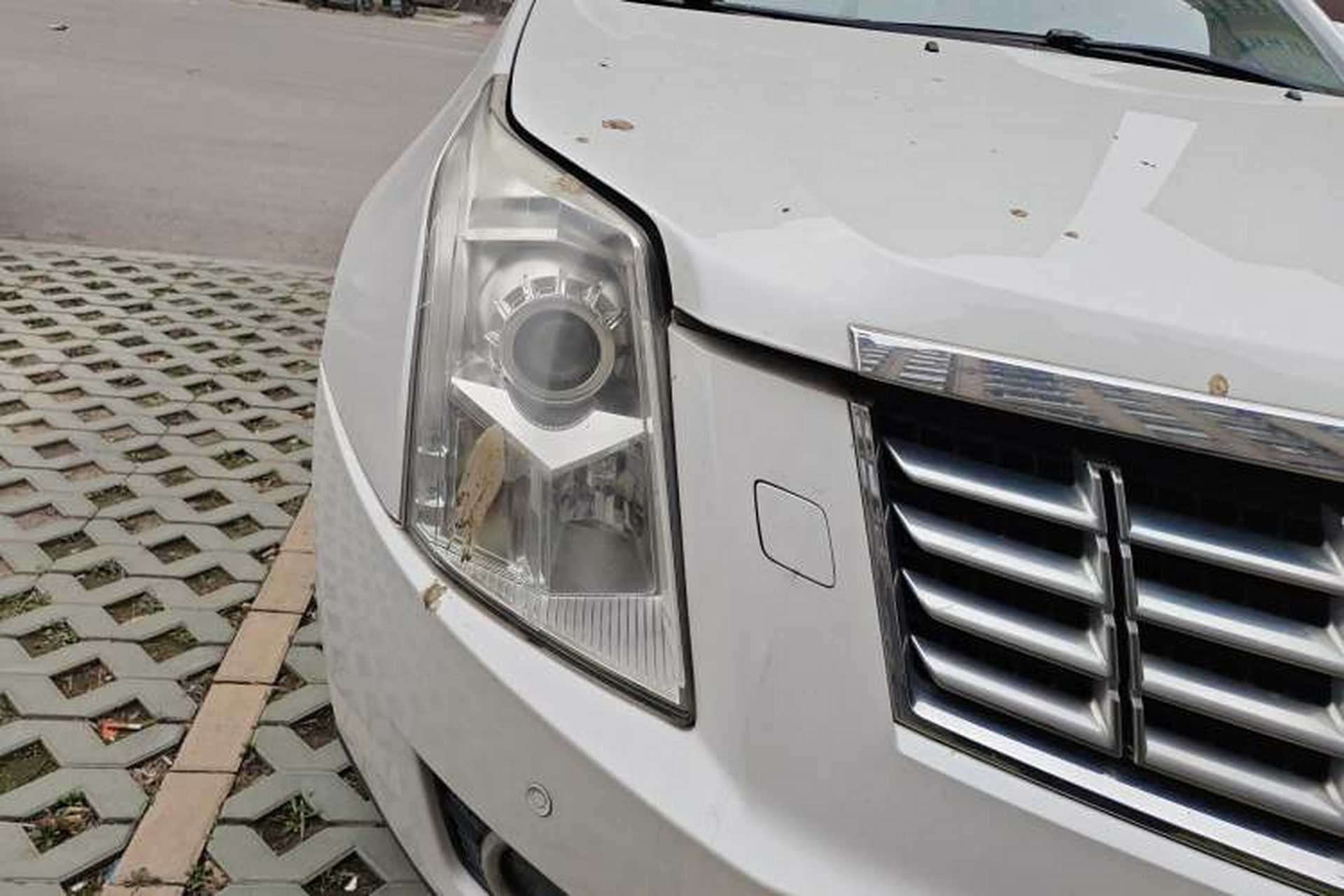 Used Cadillac SRX 2014 3.0L Comfort Model Right Front Headlight
