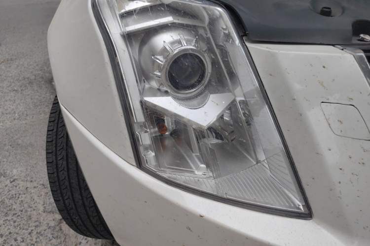 Used Cadillac SRX 2014 3.0L Elite Model Right Front Headlight