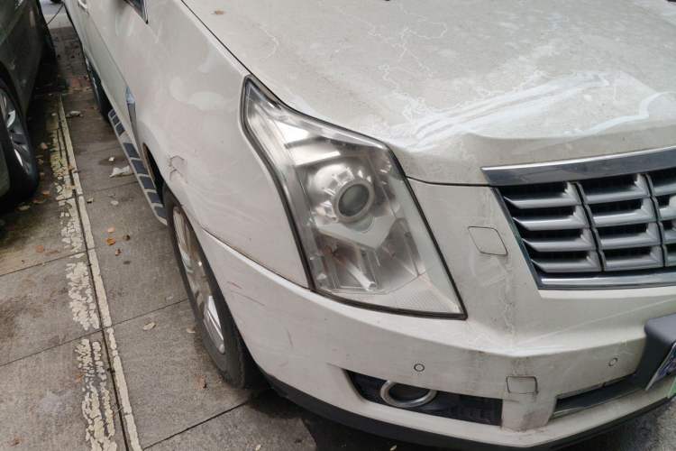 Used Cadillac SRX 2014 3.0L Elite Model Right Front Headlight