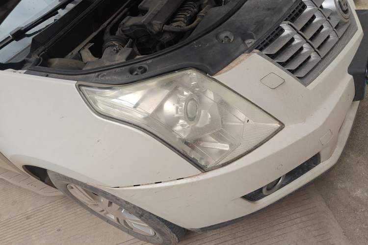 Used Cadillac SRX 2014 3.0L Elite Model Right Front Headlight