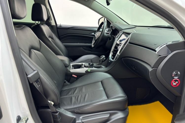 Used Cadillac SRX 2014 3.0L Comfort Model Right Front Seat