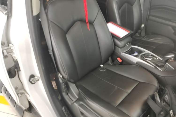 Used Cadillac SRX 2014 3.0L Comfort Model Right Front Seat