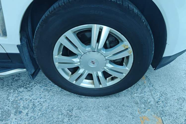 Used Cadillac SRX 2014 3.0L Luxury Model Right Front Wheel Hub