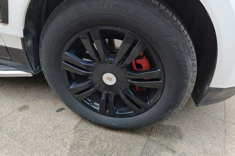 Used Cadillac SRX 2014 3.0L Elite Model Right Front Wheel Hub