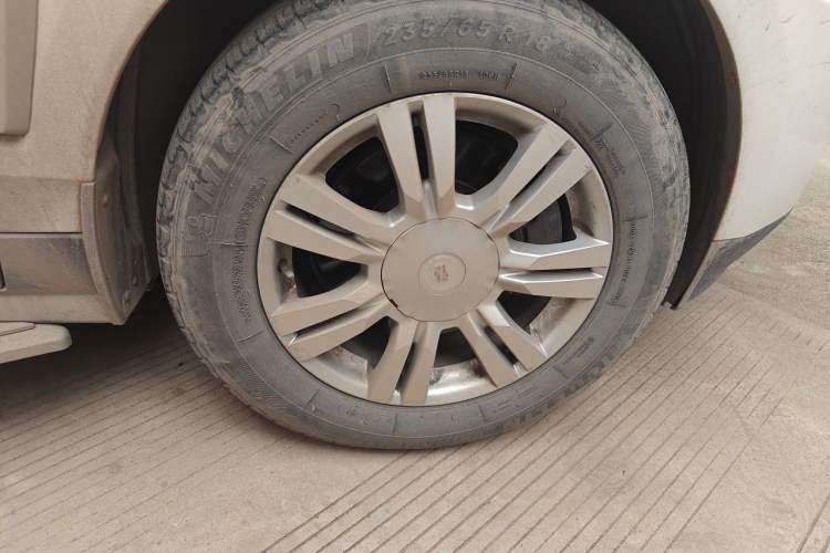 Used Cadillac SRX 2014 3.0L Elite Model Right Front Wheel Hub