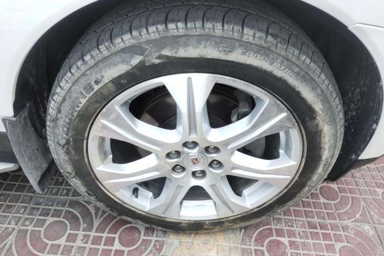 Used Cadillac SRX 2014 3.0L Leading Model Right Front Wheel Hub