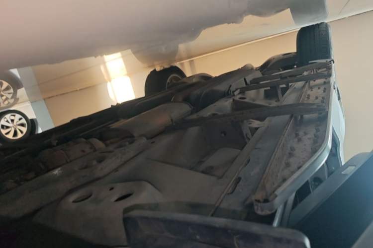 Used Cadillac SRX 2014 3.0L Comfort Model Right Side Sill