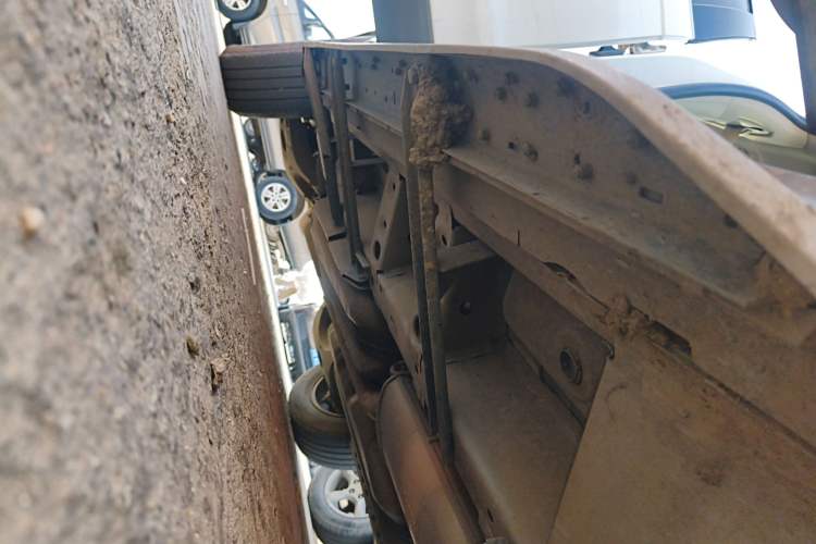Used Cadillac SRX 2014 3.0L Elite Model Right Side Sill