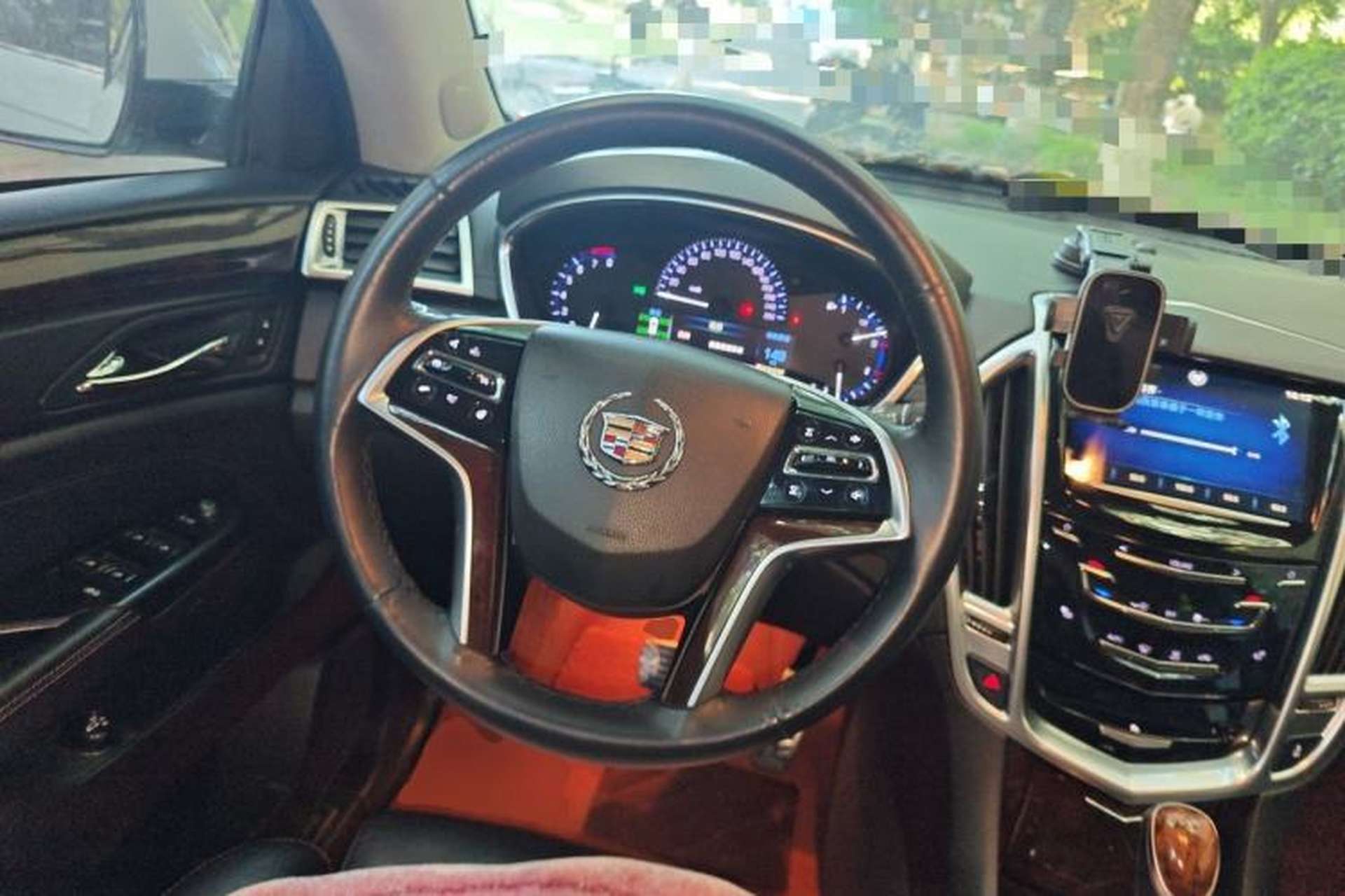 Used Cadillac SRX 2014 3.0L Elite Model Steering Wheel