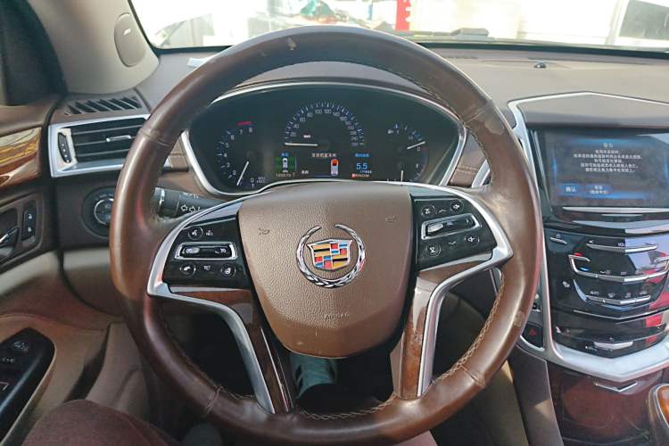 Used Cadillac SRX 2014 3.0L Elite Model Steering Wheel