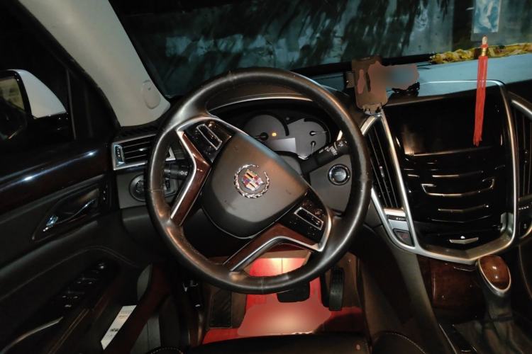 Used Cadillac SRX 2014 3.0L Luxury Model Steering Wheel