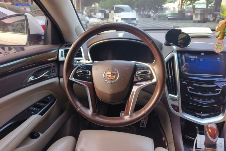 Used Cadillac SRX 2014 3.0L Elite Model Steering Wheel