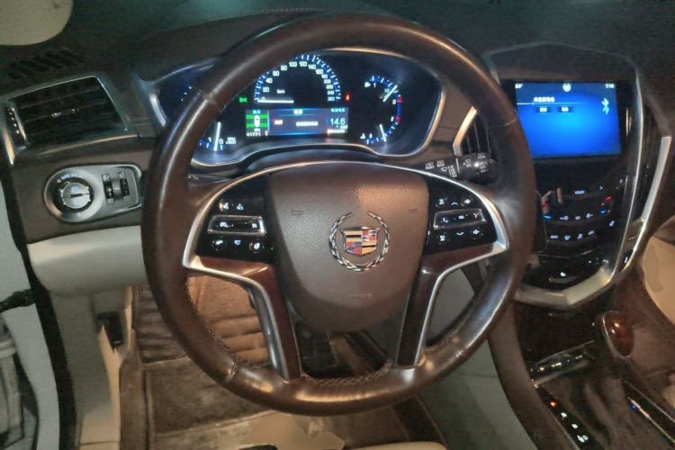 Used Cadillac SRX 2014 3.0L Elite Model Steering Wheel