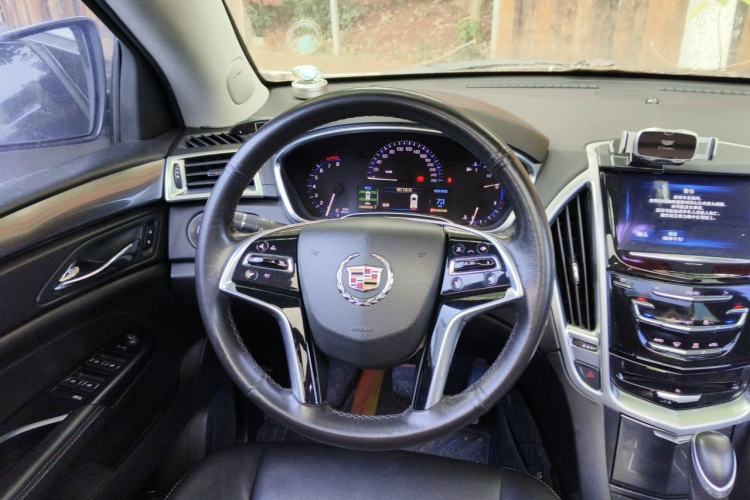Used Cadillac SRX 2014 3.0L Comfort Model Steering Wheel