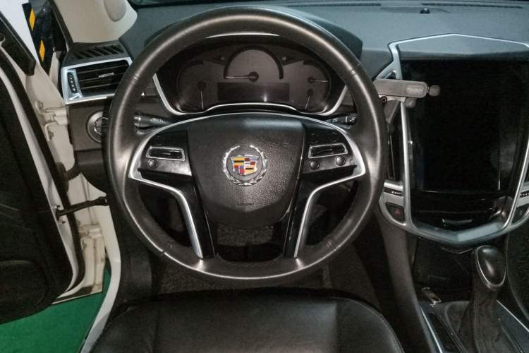 Used Cadillac SRX 2014 3.0L Comfort Model Steering Wheel