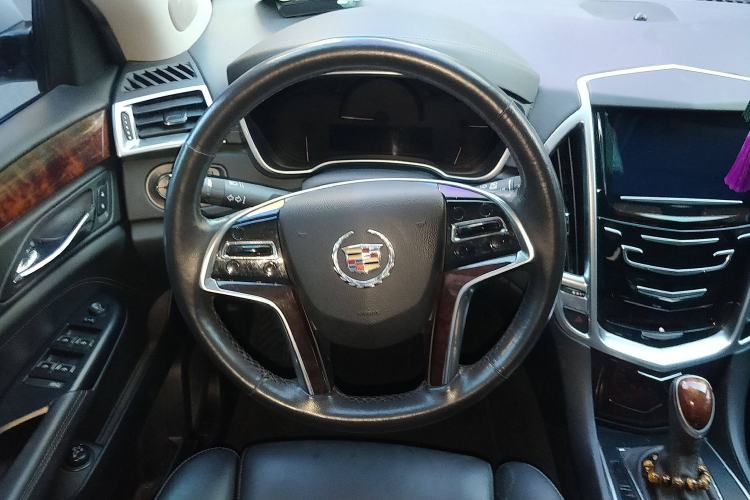Used Cadillac SRX 2014 3.0L Luxury Model Steering Wheel