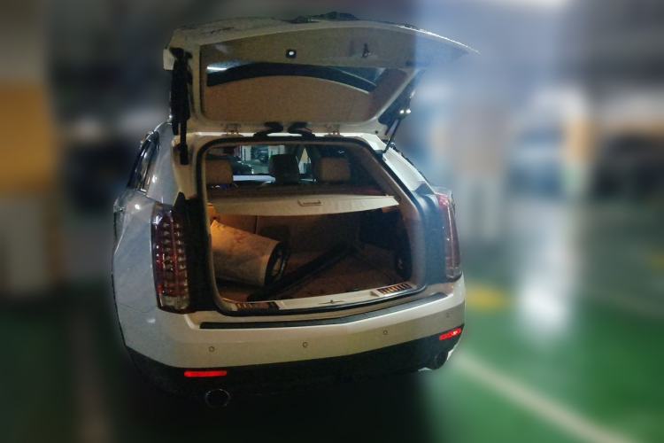 Used Cadillac SRX 2014 3.6L Flagship Model Trunk