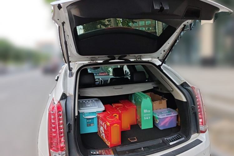 Used Cadillac SRX 2014 3.0L Comfort Model Trunk