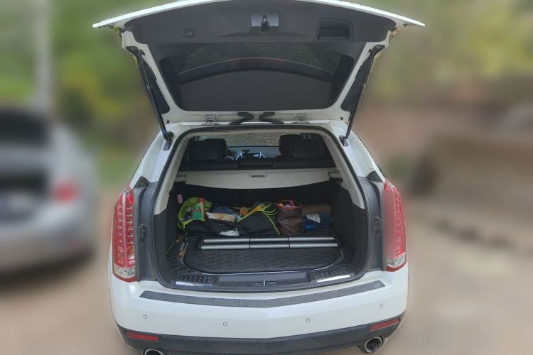 Used Cadillac SRX 2014 3.0L Luxury Model Trunk