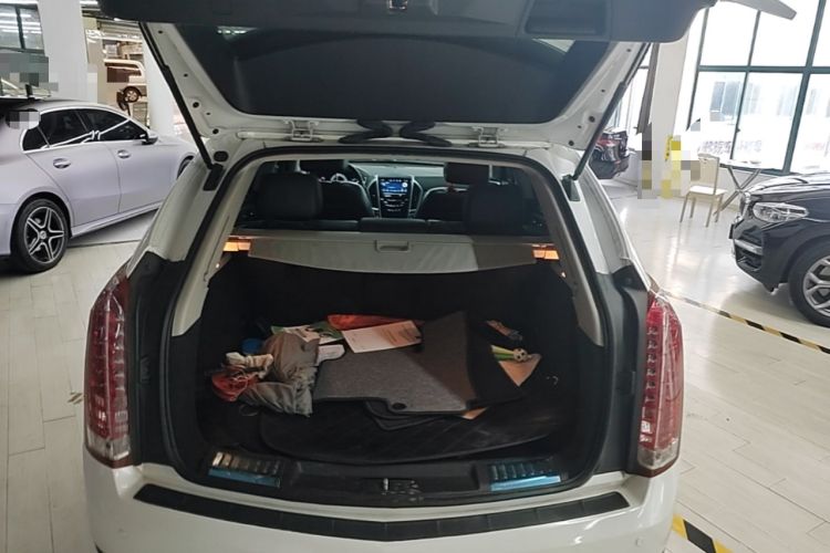Used Cadillac SRX 2014 3.0L Comfort Model Trunk