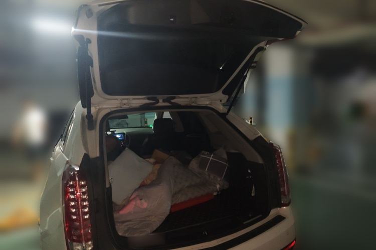 Used Cadillac SRX 2014 3.0L Luxury Model Trunk
