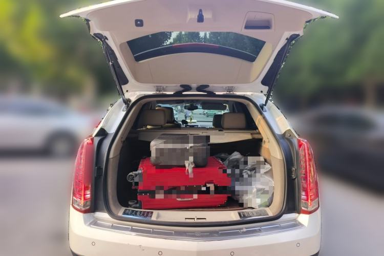 Used Cadillac SRX 2014 3.0L Elite Model Trunk