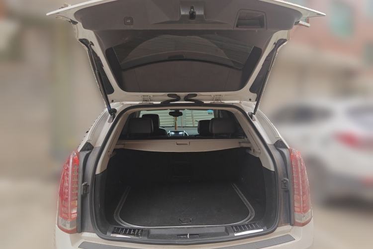 Used Cadillac SRX 2014 3.0L Elite Model Trunk