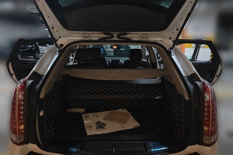 Used Cadillac SRX 2014 3.0L Comfort Model Trunk