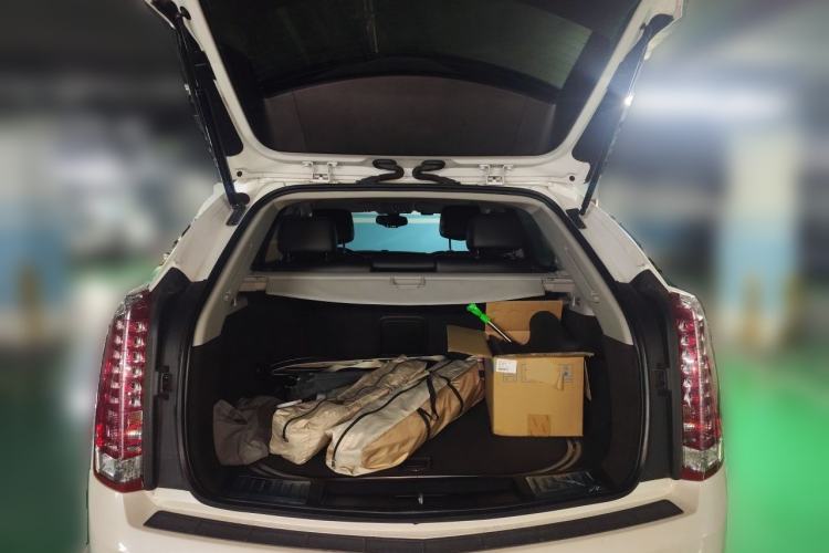 Used Cadillac SRX 2014 3.0L Leading Model Trunk