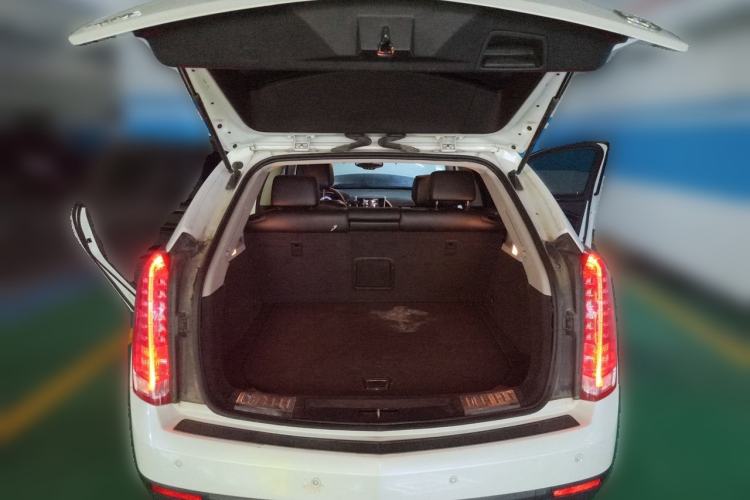 Used Cadillac SRX 2014 3.0L Comfort Model Trunk