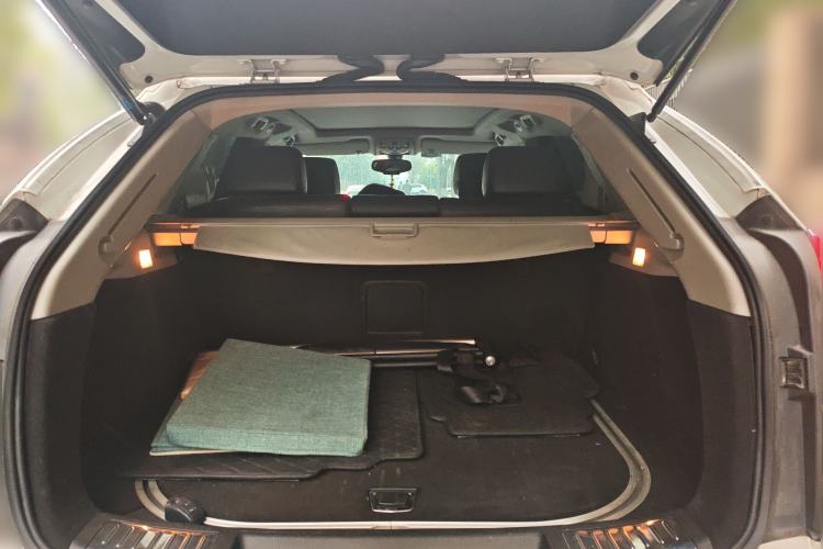 Used Cadillac SRX 2014 3.0L Luxury Model Trunk