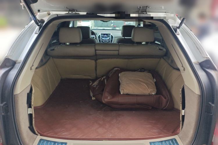 Used Cadillac SRX 2014 3.0L Elite Model Trunk