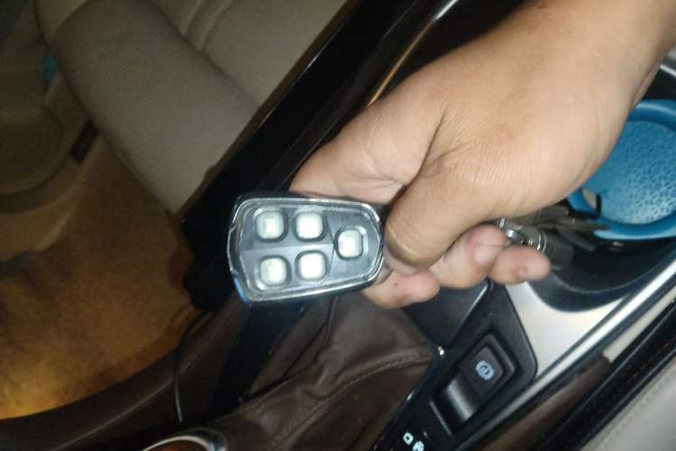 Used Cadillac SRX 2014 3.6L Flagship Model Vehicle Key