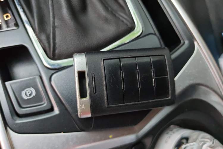 Used Cadillac SRX 2014 3.0L Comfort Model Vehicle Key