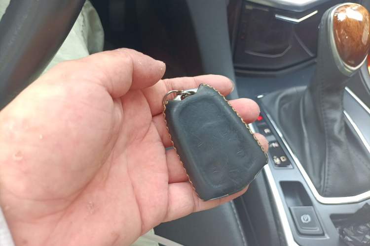 Used Cadillac SRX 2014 3.0L Elite Model Vehicle Key