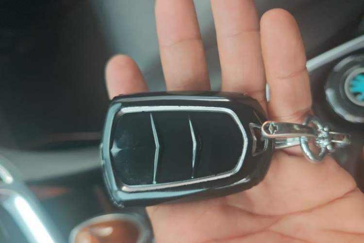 Used Cadillac SRX 2014 3.0L Elite Model Vehicle Key
