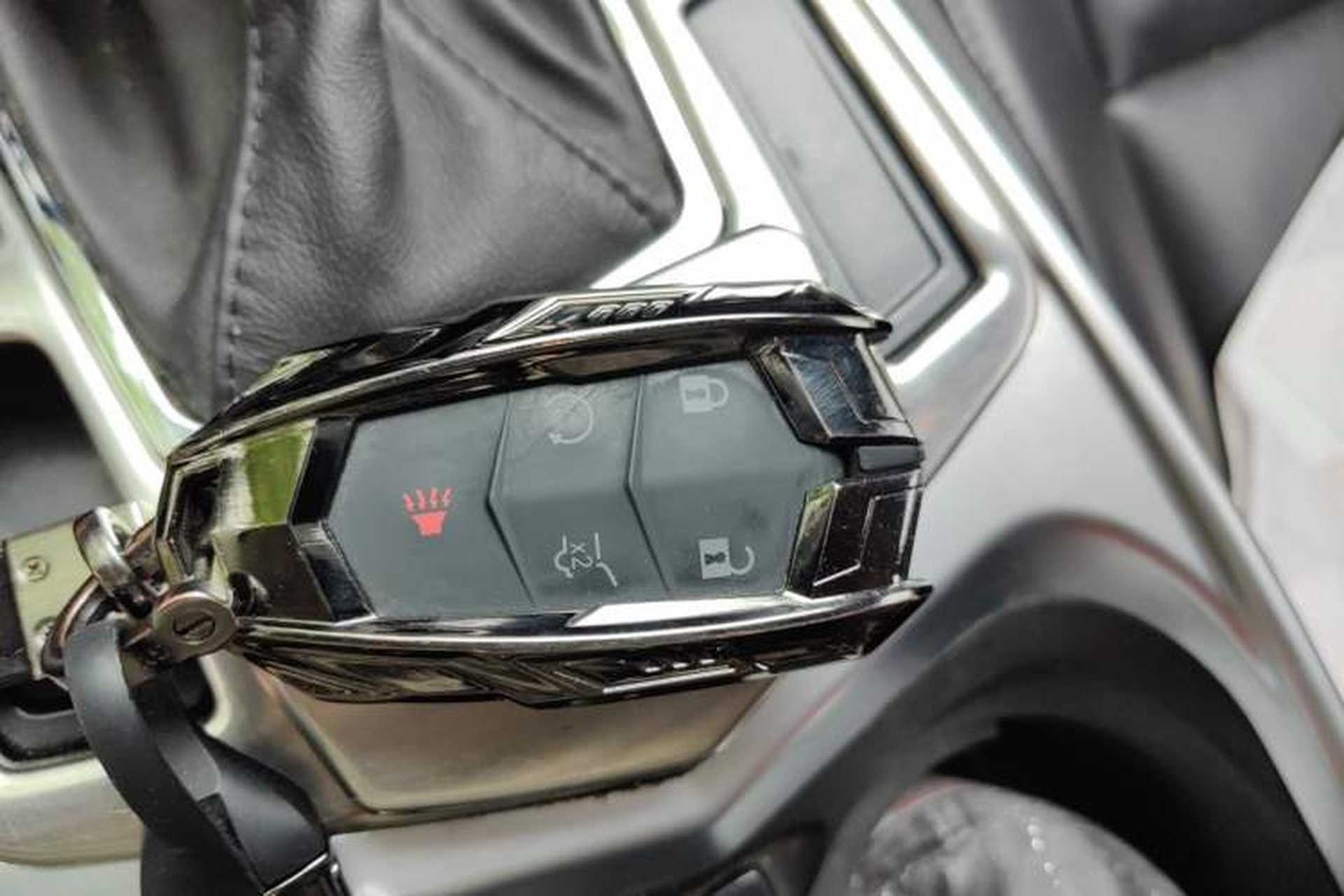 Used Cadillac SRX 2014 3.0L Elite Model Vehicle Key