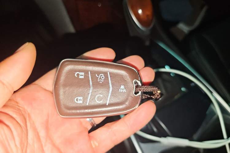 Used Cadillac SRX 2014 3.0L Luxury Model Vehicle Key