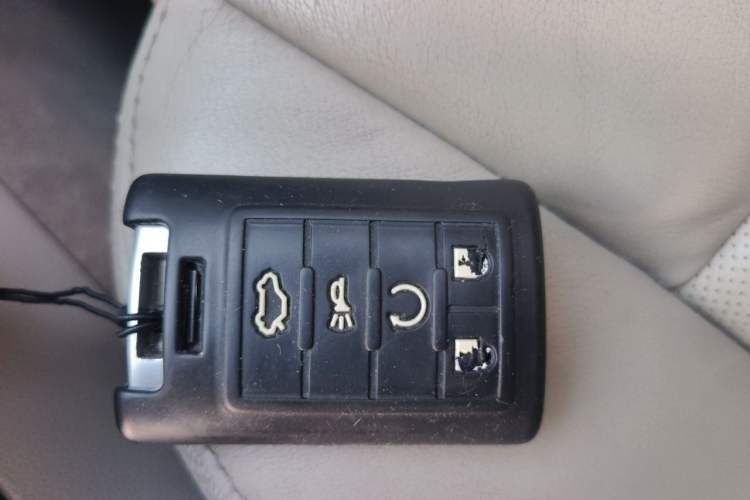 Used Cadillac SRX 2014 3.0L Elite Model Vehicle Key