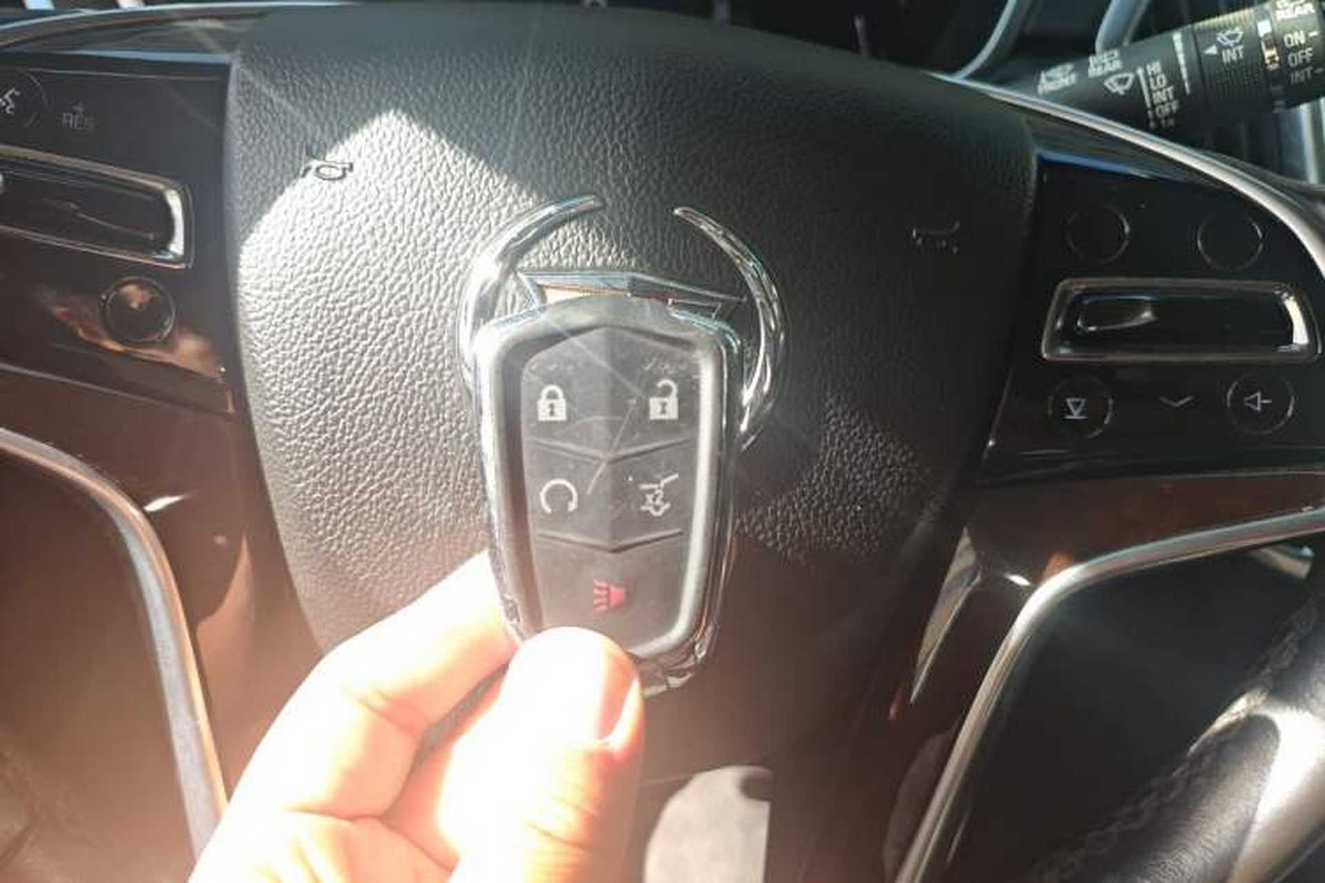 Used Cadillac SRX 2014 3.0L Luxury Model Vehicle Key