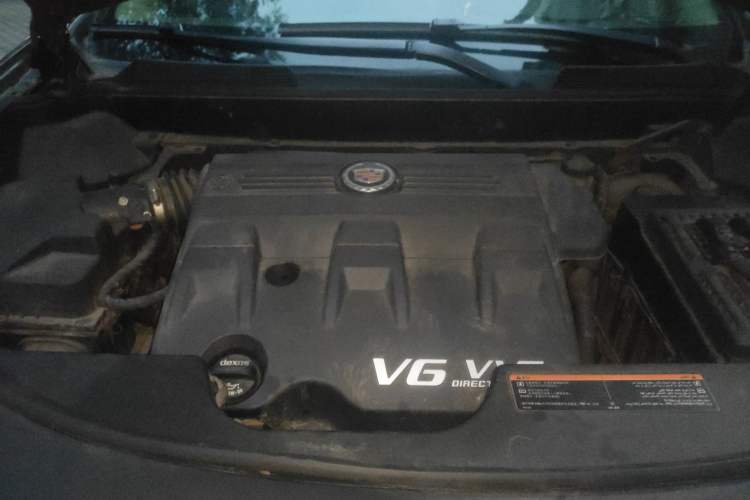 Used Cadillac SRX 2014 3.0L Elite Model Engine Bay